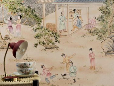 Collezione Chinese Village: Tessuto da Parato Dipinto a Mano • Misha 2024 04 10 16 49 34