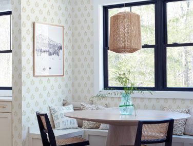 Flora and Fauna 3122 11302 Room