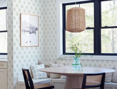 Flora and Fauna 3122 11304 Room