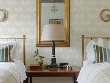 Revival 2970 26113 Room