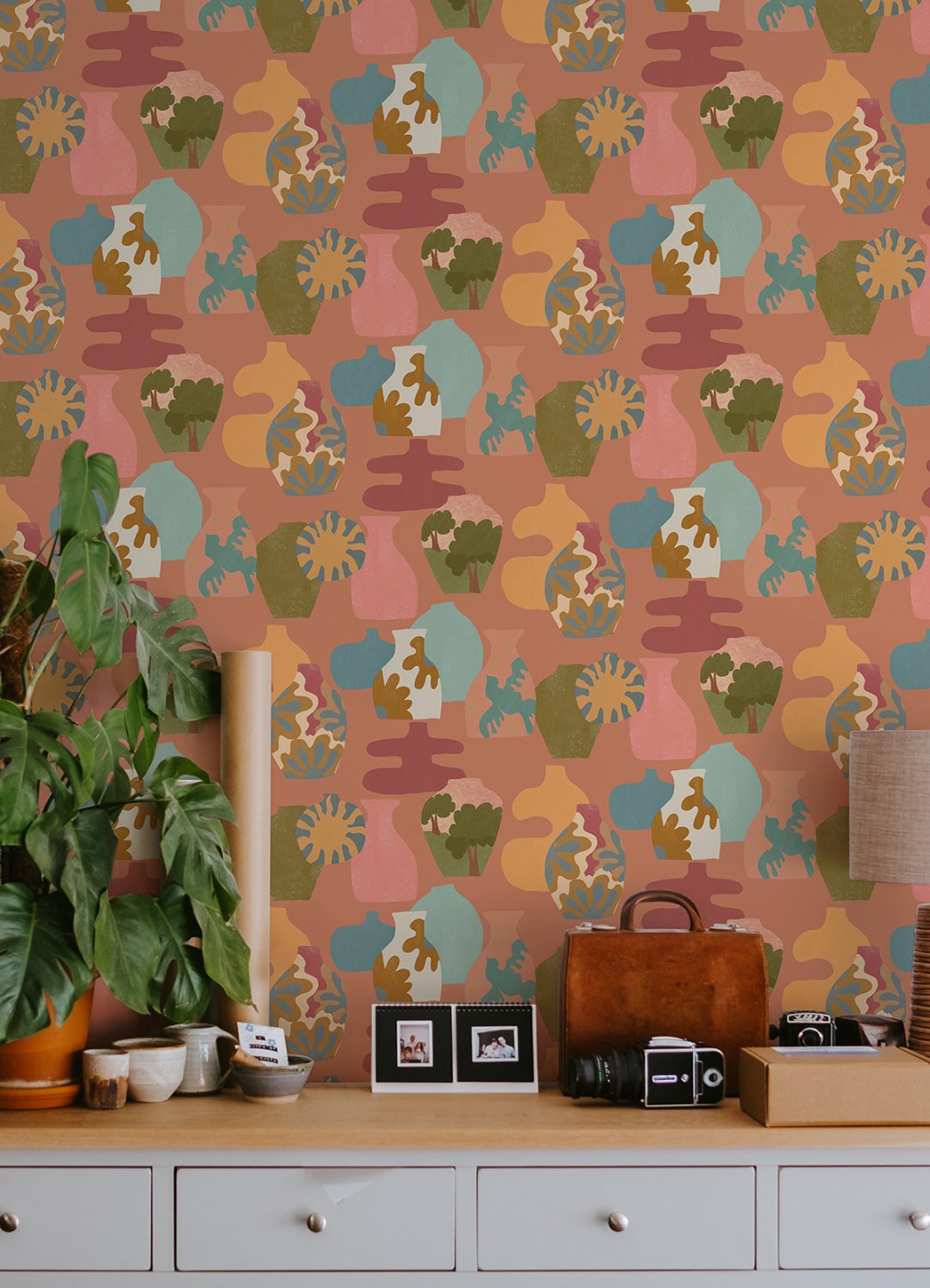 0064299 terracotta miracle vases geometric peel and stick wallpaper.jpeg