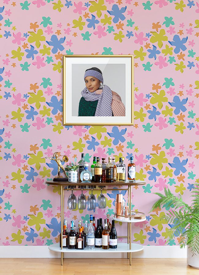 0069163 lele lillies multi peel and stick wallpaper.jpeg