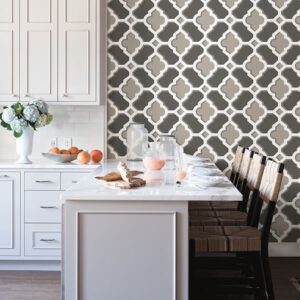 Lido Grey Quatrefoil Wallpaper