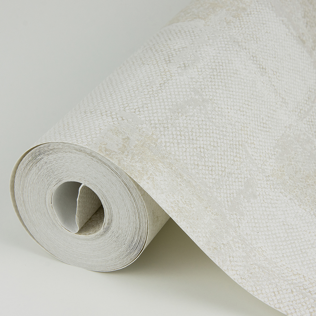 Varak White Checkerboard Wallpaper - Image 4