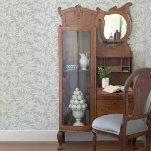 Morris Light Grey Leaf Wallpaper