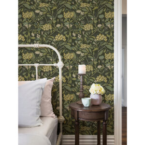 Hybbe Dark Green Hydrangea Garden Wallpaper