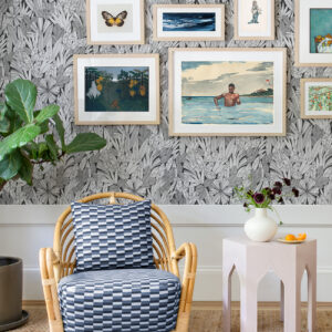 Bannon Black Leaves Wallpaper