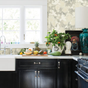 Dr√∂mma Light Grey Songbirds and Sunflowers Wallpaper