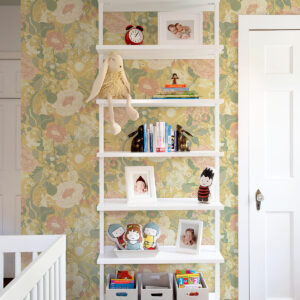 V√§xa Butter Rabbits & Rosehips Wallpaper