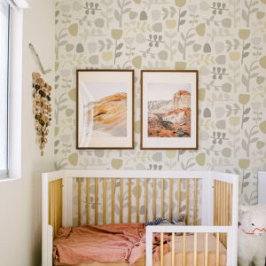 Juni Neutral Abstract Tulips Wallpaper