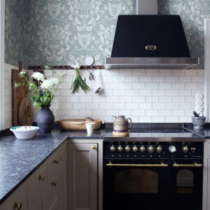 Berit Blue Floral Crest Wallpaper