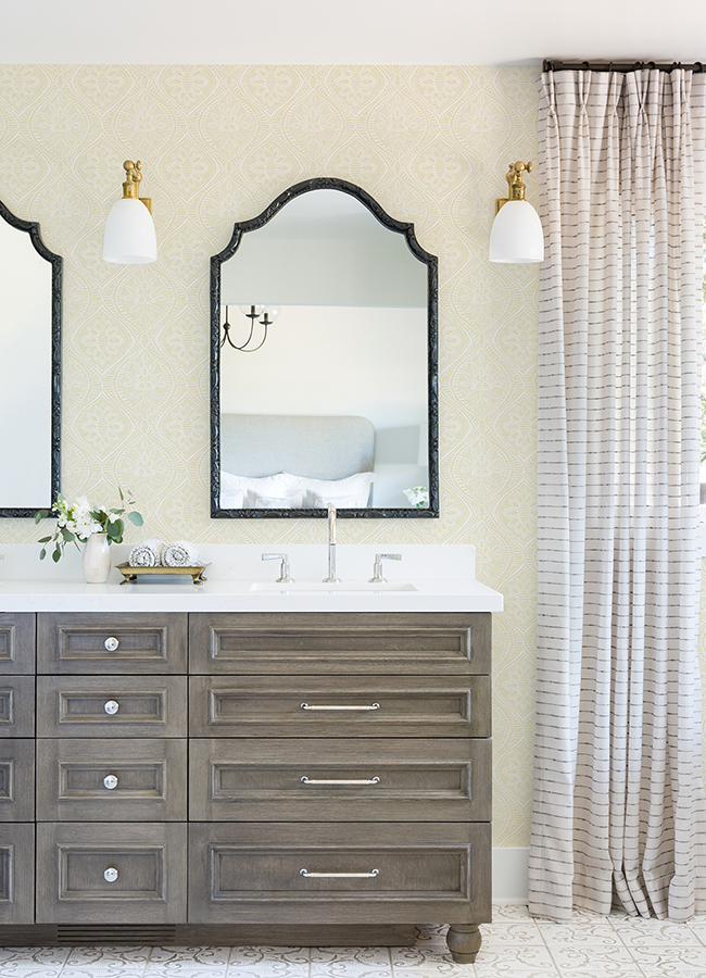 Scout Light Yellow Floral Ogee Wallpaper - Image 2