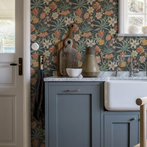 Cecilia Black Tulip and Daffodil Wallpaper