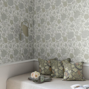 Cray Light Green Floral Trail Wallpaper