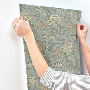 Cray Light Blue Floral Trail Wallpaper